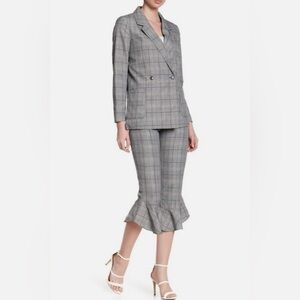 RO & DE Plaid Cropped Ruffle Hem Pants With Side Zipper NWT